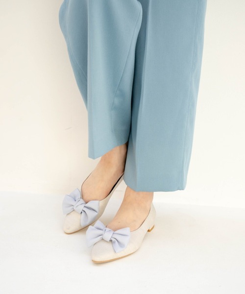 Launa lea(ラウナレア)の「リボンフラットパンプス(0460A)(パンプス・レディース・ブラック/ベージュ/グレー系その他/レオパード/ライトベージュ/ライトブルー/ブラック系その他/ラベンダー/ネイビー/レッド/レインボー/ブラウン系/グレイッシュブルー・22.5cm/23.5cm/24.5cm/23.0cm/24.0cm/25.0cm/22.0cm/25.5cm)」の7枚目の写真