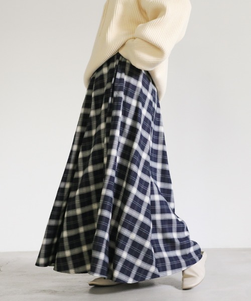 select MOCA(セレクトモカ)の「フレアマキシスカート(スカート・レディース・ブラック/オレンジ/ベージュ/ネイビー・SMALL/MEDIUM)」の3枚目の写真