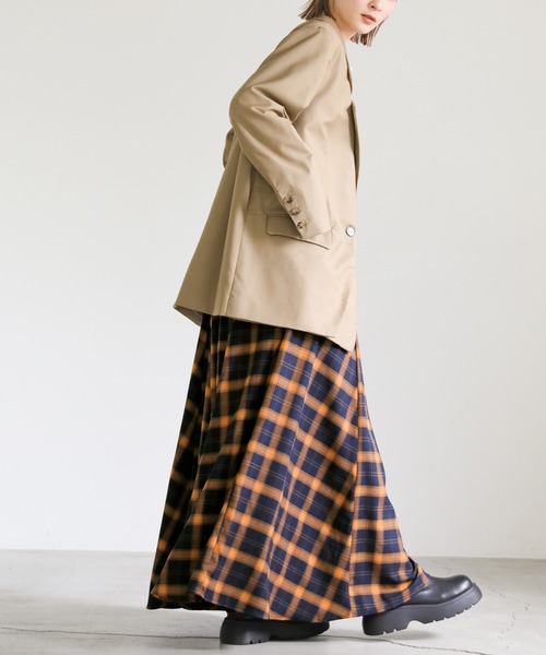 select MOCA(セレクトモカ)の「フレアマキシスカート(スカート・レディース・ブラック/オレンジ/ベージュ/ネイビー・SMALL/MEDIUM)」の11枚目の写真