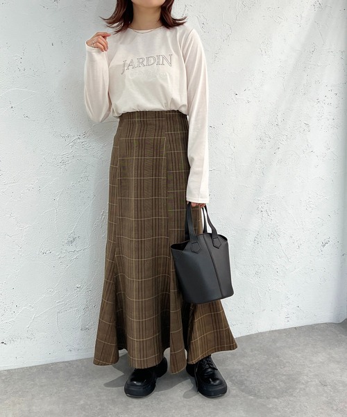 apres jour mignon（アプレジュールミニョン）の「アソートベーシックロンT【ZOZOTOWN限定アイテム】（Tシャツ/カットソー・レディース・ホワイト系その他/ブラック/ホワイト系その他2/ホワイト系その他3/ブルー/ベージュ系その他/ブラック系その他/オフホワイト/アイボリー・X-LARGE/フリー）」の19枚目の写真