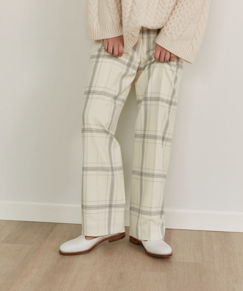 INED(イネド)の「ウールブレンドセミワイドパンツ(その他パンツ・レディース・その他2/その他7/ネイビー/オフホワイト/アイボリー・7号/9号/5号/11号)」の3枚目の写真