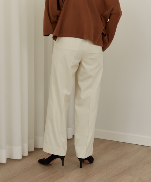 INED(イネド)の「ウールブレンドセミワイドパンツ(その他パンツ・レディース・その他2/その他7/ネイビー/オフホワイト/アイボリー・7号/9号/5号/11号)」の16枚目の写真