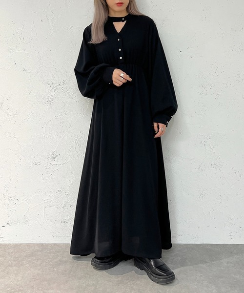 apres jour mignon(アプレジュールミニョン)の「ネックカッティングワンピース【ZOZOTOWN限定アイテム】(ワンピース・レディース・ブラック/ブラック系その他2/ブラック系その他・X-LARGE/フリー)」の2枚目の写真