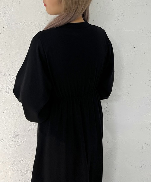 apres jour mignon(アプレジュールミニョン)の「ネックカッティングワンピース【ZOZOTOWN限定アイテム】(ワンピース・レディース・ブラック/ブラック系その他2/ブラック系その他・X-LARGE/フリー)」の7枚目の写真