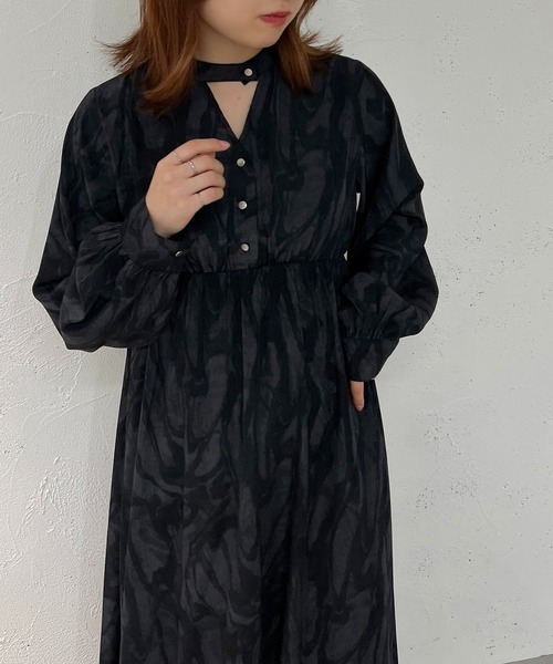 apres jour mignon(アプレジュールミニョン)の「ネックカッティングワンピース【ZOZOTOWN限定アイテム】(ワンピース・レディース・ブラック/ブラック系その他2/ブラック系その他・X-LARGE/フリー)」の19枚目の写真