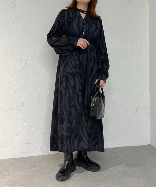 apres jour mignon(アプレジュールミニョン)の「ネックカッティングワンピース【ZOZOTOWN限定アイテム】(ワンピース・レディース・ブラック/ブラック系その他2/ブラック系その他・X-LARGE/フリー)」の22枚目の写真