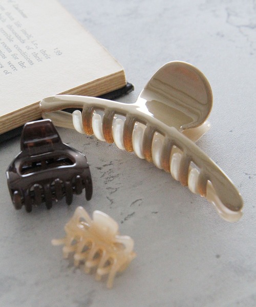 LEPSIM(レプシィム)の「3セットバンスクリップ 168285(バレッタ/ヘアクリップ・レディース・ライトブルー/ベージュ/ライトグリーン・ONE SIZE)」の2枚目の写真