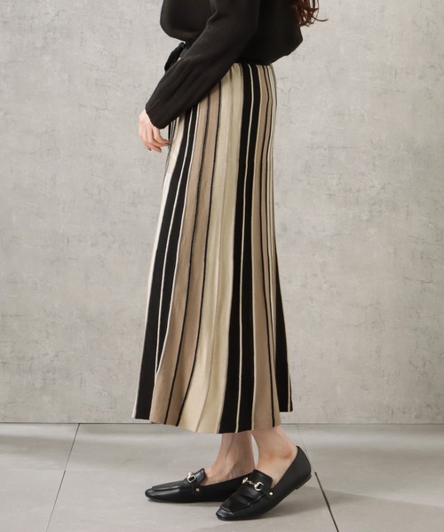 NAVY(ネイビー)の「配色切替ラインスカート(スカート・レディース・ブルー/グリーン/ブラウン/ベージュ・M/L)」の9枚目の写真