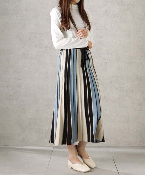 NAVY(ネイビー)の「配色切替ラインスカート(スカート・レディース・ブルー/グリーン/ブラウン/ベージュ・M/L)」の11枚目の写真