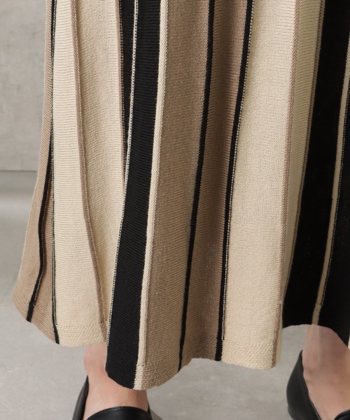 NAVY(ネイビー)の「配色切替ラインスカート(スカート・レディース・ブルー/グリーン/ブラウン/ベージュ・M/L)」の12枚目の写真