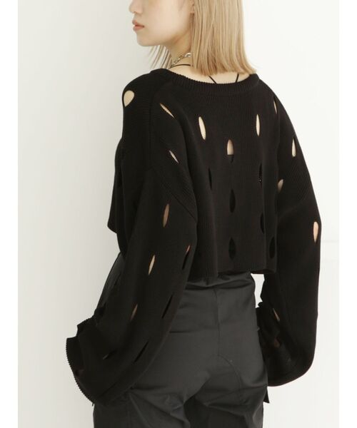 MURUA(ムルーア)の「クロップドメッシュニット(ニット/セーター・レディース・ブラック/カーキ・FREE)」の1枚目の写真
