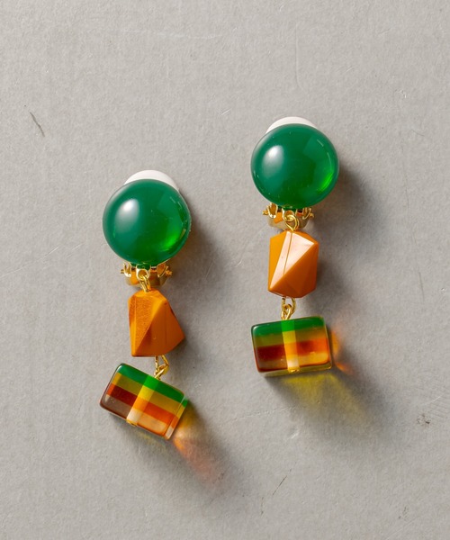 MARION GODART（マリオンゴダール）の「【MARION GODART（マリオンゴダール）】ラスタカラーイヤリング（イヤリング・レディース・グリーン・FREE）」の3枚目の写真