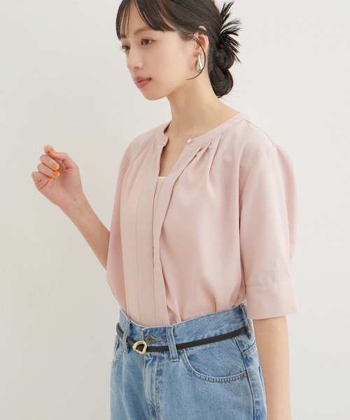 VIS(ビス)の「【洗える・防シワ】【新色】2WAYフロントタック5分袖ブラウス(シャツ/ブラウス・レディース・ホワイト系その他/オフホワイト/ネイビー/ブルー系その他5/ピンク/ホワイト系その他2・L/M)」の21枚目の写真