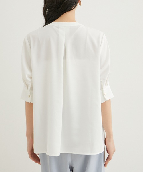 VIS(ビス)の「【洗える・防シワ】【新色】2WAYフロントタック5分袖ブラウス(シャツ/ブラウス・レディース・ホワイト系その他/オフホワイト/ネイビー/ブルー系その他5/ピンク/ホワイト系その他2・L/M)」の11枚目の写真