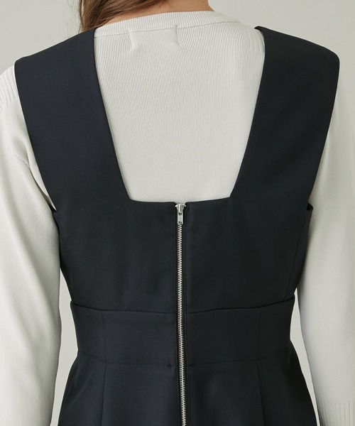 STUDIOUS（ステュディオス）の「【STUDIOUS/ステュディオス】バックジップジャンパースカート（ジャンパースカート・レディース・ブラック/カーキ・1/2）」の7枚目の写真