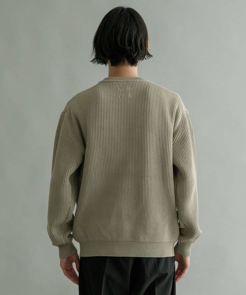 URBAN RESEARCH(アーバンリサーチ)の「プレーティングニットリブプルオーバー(ニット/セーター・メンズ・ネイビー/ベージュ系その他/グリーン系その他・MEDIUM/LARGE)」の19枚目の写真