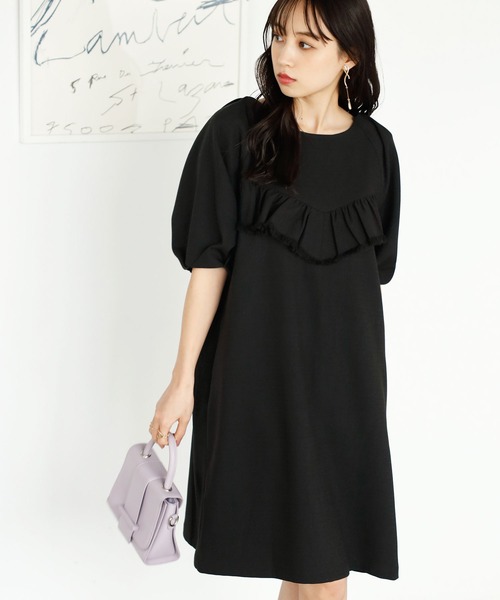 GeeRA(ジーラ)の「前後2WAYデザインミニワンピース(ワンピース・レディース・ベージュ/ブラック・MEDIUM/LARGE)」の8枚目の写真