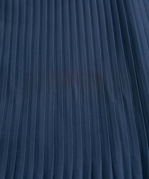 【洗える】フレアーシフォンプリーツ半袖ブラウス