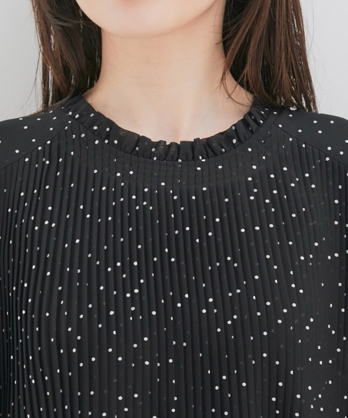 VIS(ビス)の「【洗える】フレアーシフォンプリーツ半袖ブラウス(シャツ/ブラウス・レディース・ネイビー/オフホワイト/モスグリーン/ブラック系その他/ベージュ系その他・FREE)」の8枚目の写真