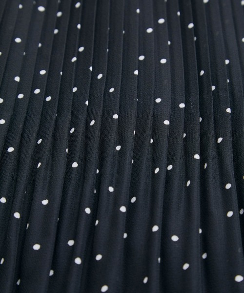 VIS(ビス)の「【洗える】フレアーシフォンプリーツ半袖ブラウス(シャツ/ブラウス・レディース・ネイビー/オフホワイト/モスグリーン/ブラック系その他/ベージュ系その他・FREE)」の13枚目の写真