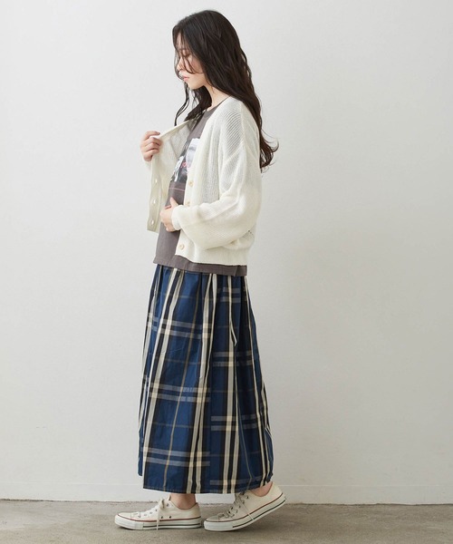 NICOLE white（ニコルホワイト）の「片畦Ｖネックショートカーディガン（カーディガン/ボレロ・レディース・オレンジ/グレー/オフホワイト/ネイビー・FREE）」の20枚目の写真