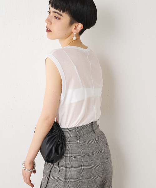 Whim Gazette（ウィムガゼット）の「コットン強撚シアーノースリーブ