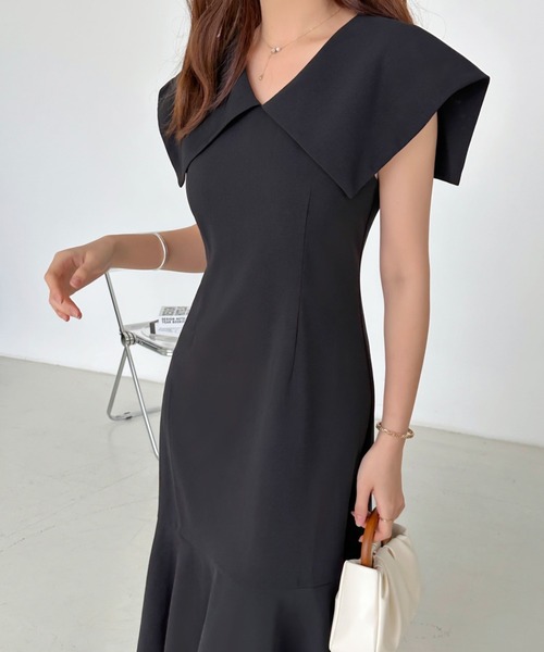 ECLIN（エクラン）の「ビックカラーノースリーブマーメイド