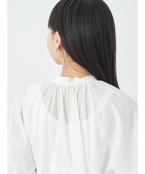 earth music&ecology（アースミュージックアンドエコロジー）の「コットンボイルボリュームブラウス（シャツ/ブラウス・レディース・ブラック/オフホワイト/ブルー/グリーン・FREE）」の19枚目の写真