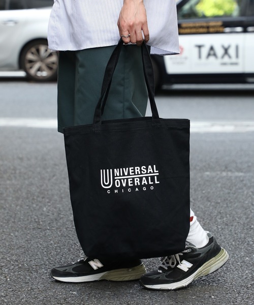 UNIVERSAL OVERALL(ユニバーサルオーバーオール)の「【UNIVERSAL OVERALL】スーベニアコットンコットントートバッグ UVO-087(トートバッグ・メンズ・ブラック/ホワイト・FREE)」の15枚目の写真