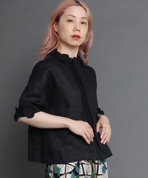 peu pres(プープレ)の「●お花モチーフBL(シャツ/ブラウス・レディース・ブラック/ホワイト・FREE)」の4枚目の写真