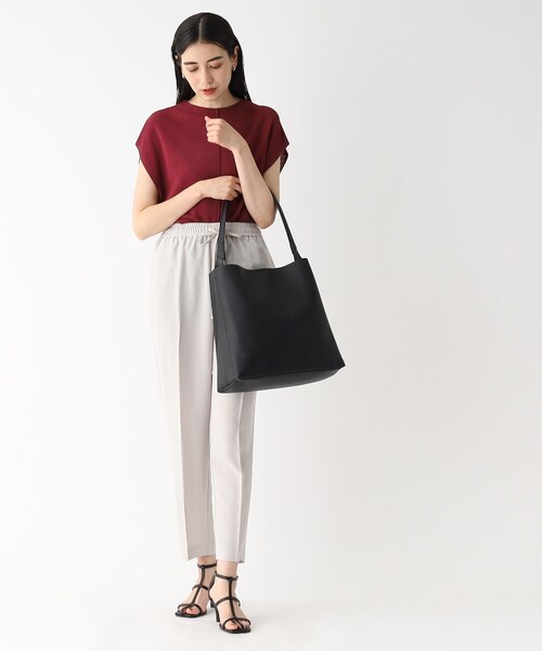 OPAQUE.CLIP（オペークドットクリップ）の「◆【A4収納可/軽量】合皮タテ型ワンショルダーバッグ（ショルダーバッグ・レディース・グレー/ブラック/ベージュ・00）」の20枚目の写真