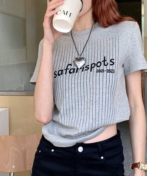 LYEON（リヨン）の「バックナンバーロゴTシャツ（Tシャツ/カットソー・レディース・グレー/ホワイト・FREE）」の6枚目の写真