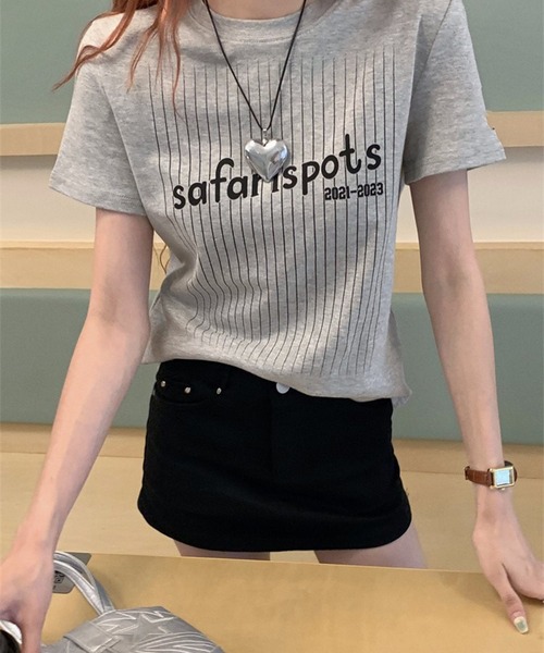 LYEON（リヨン）の「バックナンバーロゴTシャツ（Tシャツ/カットソー・レディース・グレー/ホワイト・FREE）」の8枚目の写真