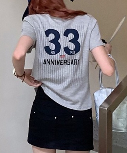 LYEON（リヨン）の「バックナンバーロゴTシャツ（Tシャツ/カットソー・レディース・グレー/ホワイト・FREE）」の11枚目の写真