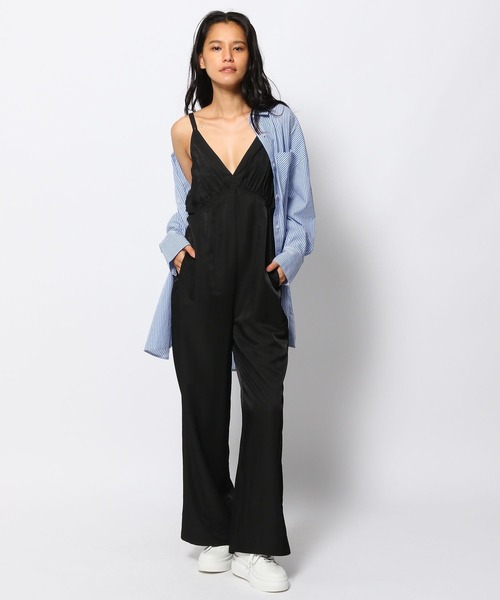 FOREVER 21（フォーエバー トゥエンティーワン）の「【2023AW】シャンブレーオールインワン（つなぎ/オールインワン・レディース・ブラック/ブルー・SMALL/MEDIUM）」の9枚目の写真