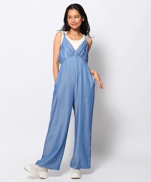 FOREVER 21（フォーエバー トゥエンティーワン）の「【2023AW】シャンブレーオールインワン（つなぎ/オールインワン・レディース・ブラック/ブルー・SMALL/MEDIUM）」の7枚目の写真