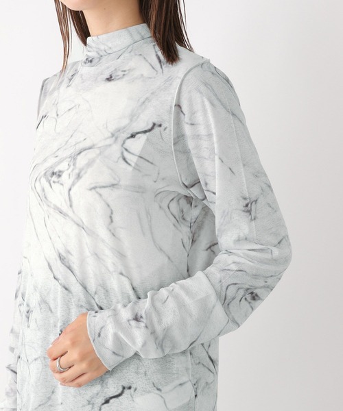 LEPSIM(レプシィム)の「ニュアンス柄シアープルオーバー 971939(Tシャツ/カットソー・レディース・グレー/ベージュ/アイボリー・FREE)」の17枚目の写真