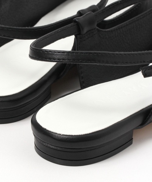 BAYFLOW（ベイフロー）の「ストラップフラットパンプス（パンプス・レディース・ブラック/クリアグリーン・LARGE/MEDIUM）」の9枚目の写真