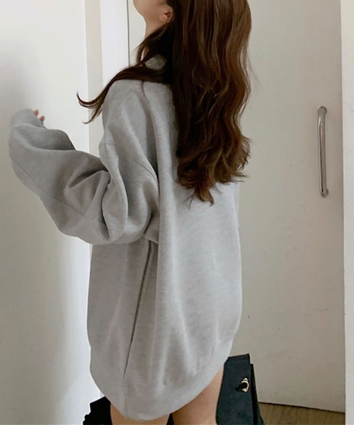 NinaetLina（ニナエリナ）の「裏起毛 CHNG 英字アーチロゴトレーナー（スウェット・レディース・チャコールグレー/グレー/ボルドー/ベージュ/ネイビー・FREE）」の18枚目の写真
