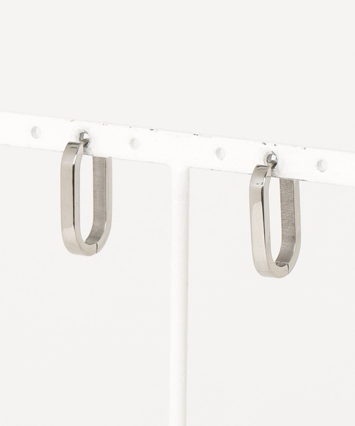 BUTTON&CUFFLINKS(ボタンアンドカフリンクス)の「BUTTON&CUFFLINKS ボタンアンドカフリンクス:ステンレス 楕円ピアス 21mm(ピアス(両耳用)・レディース・ゴールド/シルバー/ブラック・FREE)」の8枚目の写真