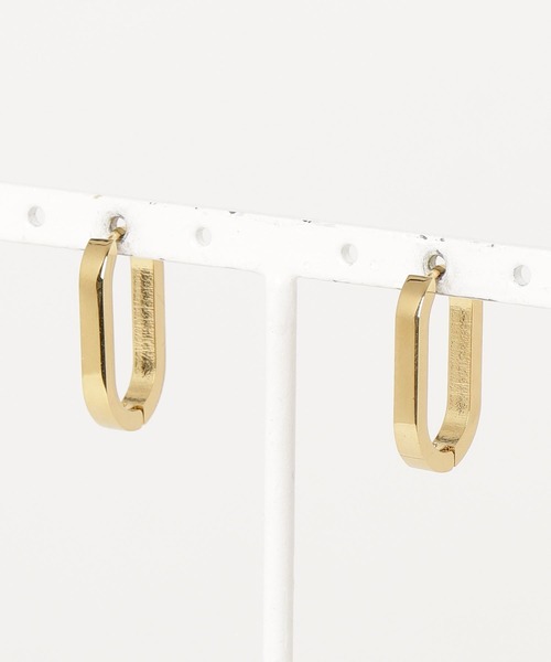 BUTTON&CUFFLINKS(ボタンアンドカフリンクス)の「BUTTON&CUFFLINKS ボタンアンドカフリンクス:ステンレス 楕円ピアス 21mm(ピアス(両耳用)・レディース・ゴールド/シルバー/ブラック・FREE)」の9枚目の写真