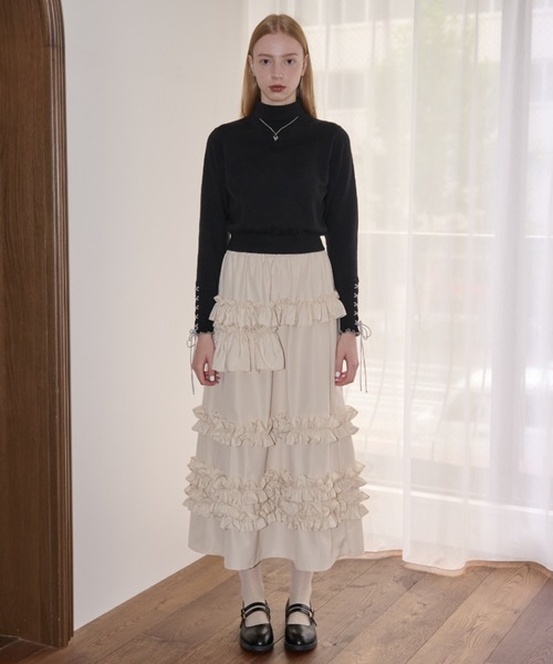 idem(イデム)の「lace up ribbon turtle knit/袖口レースアップタートルニット(ニット/セーター・レディース・ブラック/アイボリー/ブラウン・FREE)」の6枚目の写真