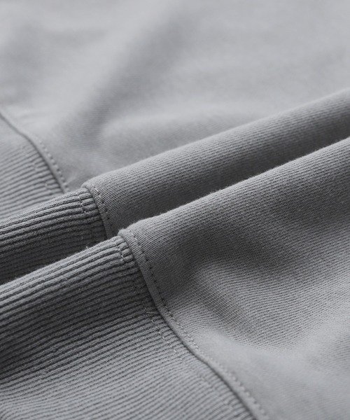 reca(レカ)の「チュール袖スウェットプルオーバー(スウェット・レディース・オフホワイト/ブラック/グレー/キャメル/アイボリー・FREE)」の12枚目の写真