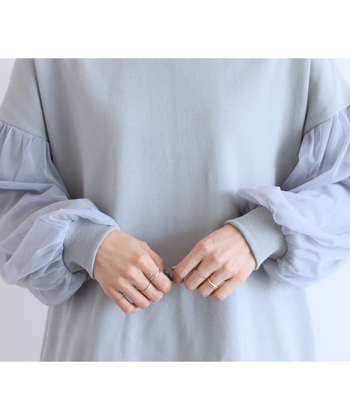 reca(レカ)の「チュール袖スウェットプルオーバー(スウェット・レディース・オフホワイト/ブラック/グレー/キャメル/アイボリー・FREE)」の16枚目の写真