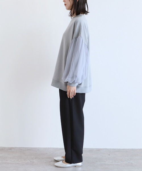 reca(レカ)の「チュール袖スウェットプルオーバー(スウェット・レディース・オフホワイト/ブラック/グレー/キャメル/アイボリー・FREE)」の7枚目の写真