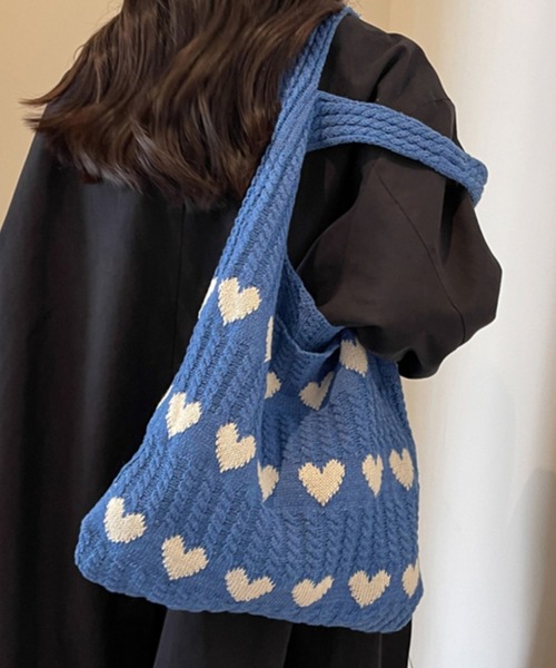 セール】【A4収納可】長めの持ち手で肩掛けしやすい。レトロハート柄