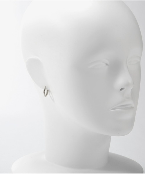 TOM WOOD(トムウッド)の「TOM WOOD classic hoop small トムウッド クラシック スターリングシルバー 925 ピアス(両耳用)(ピアス(両耳用)・レディース・シルバー・SMALL)」の2枚目の写真