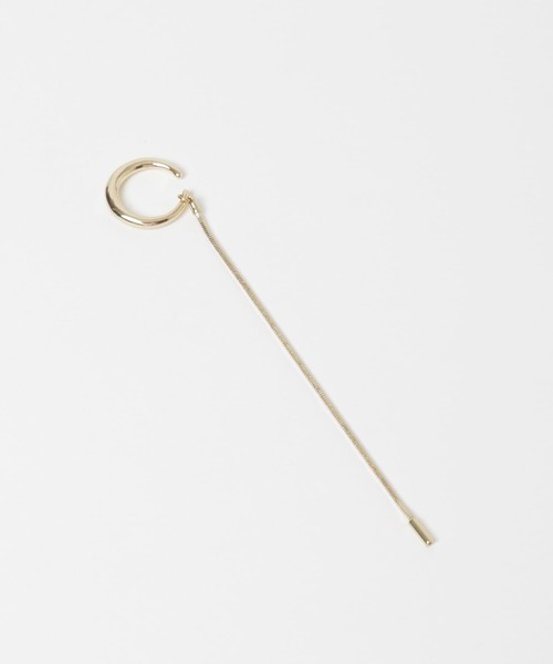 SMELLY（スメリー）の「ロングチェーンシンプルイヤカフ（イヤーカフ・レディース・ゴールド・-）」の2枚目の写真