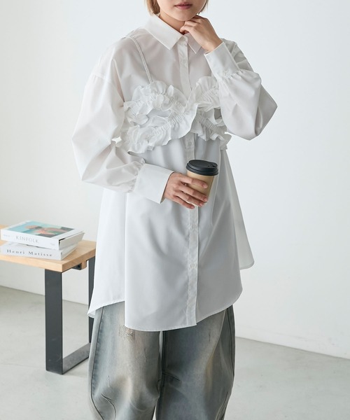 forksy.（フォルクシー）の「【forksy.】【オケージョン対応】フリルビスチェ付きシャツ（シャツ/ブラウス・レディース・オフホワイト/ブルー/ブラック/カーキ・FREE）」の10枚目の写真