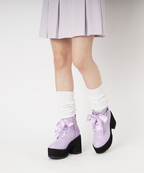 cs T&P(シーエスティーアンドピー)の「厚底レースアップブーツ(ブーツ・レディース・ブラック/ホワイト/パープル系・LL/S/M/L)」の7枚目の写真